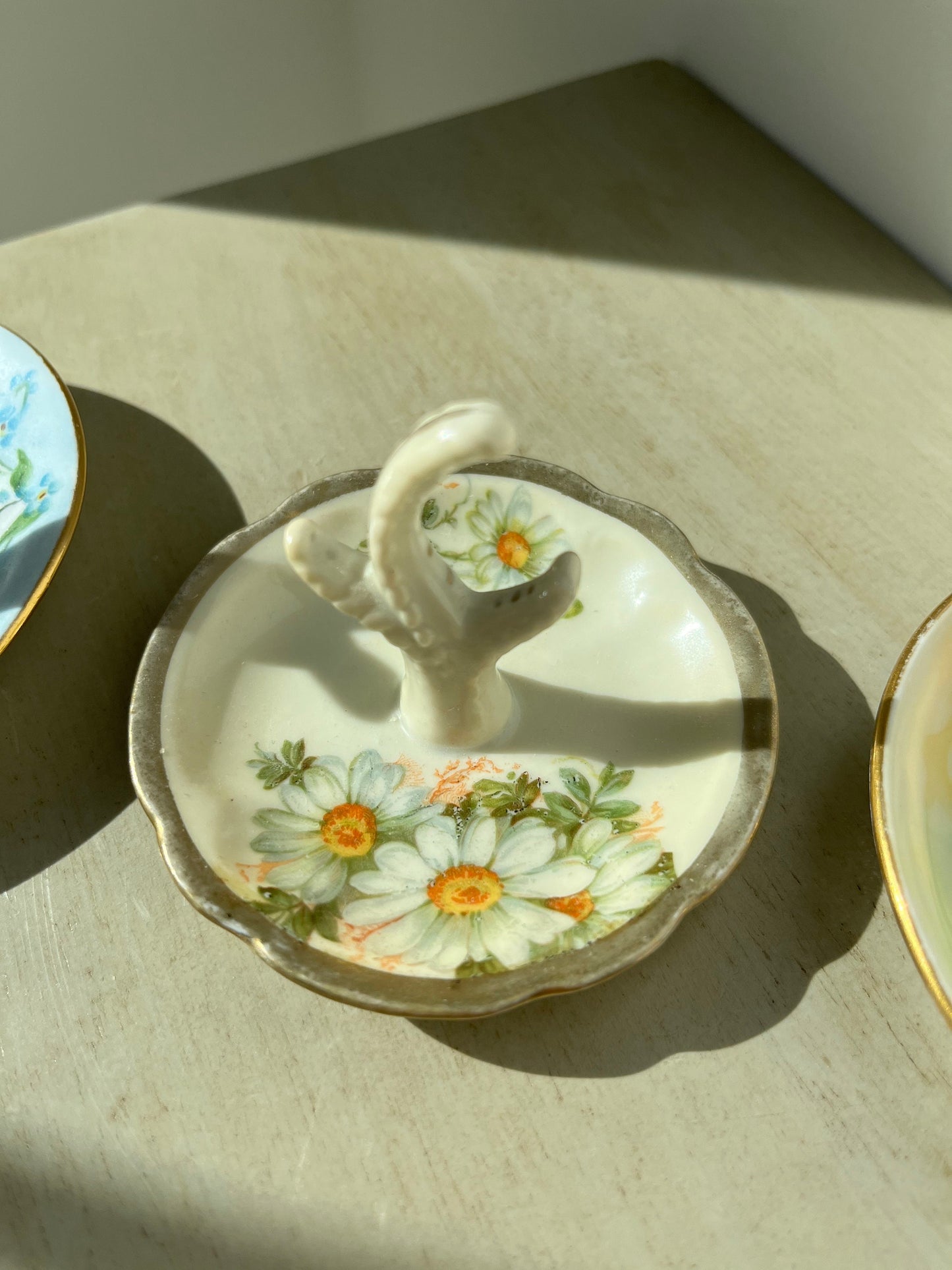 Vintage porcelain jewelry holders (1930-50s) - Austrian and French