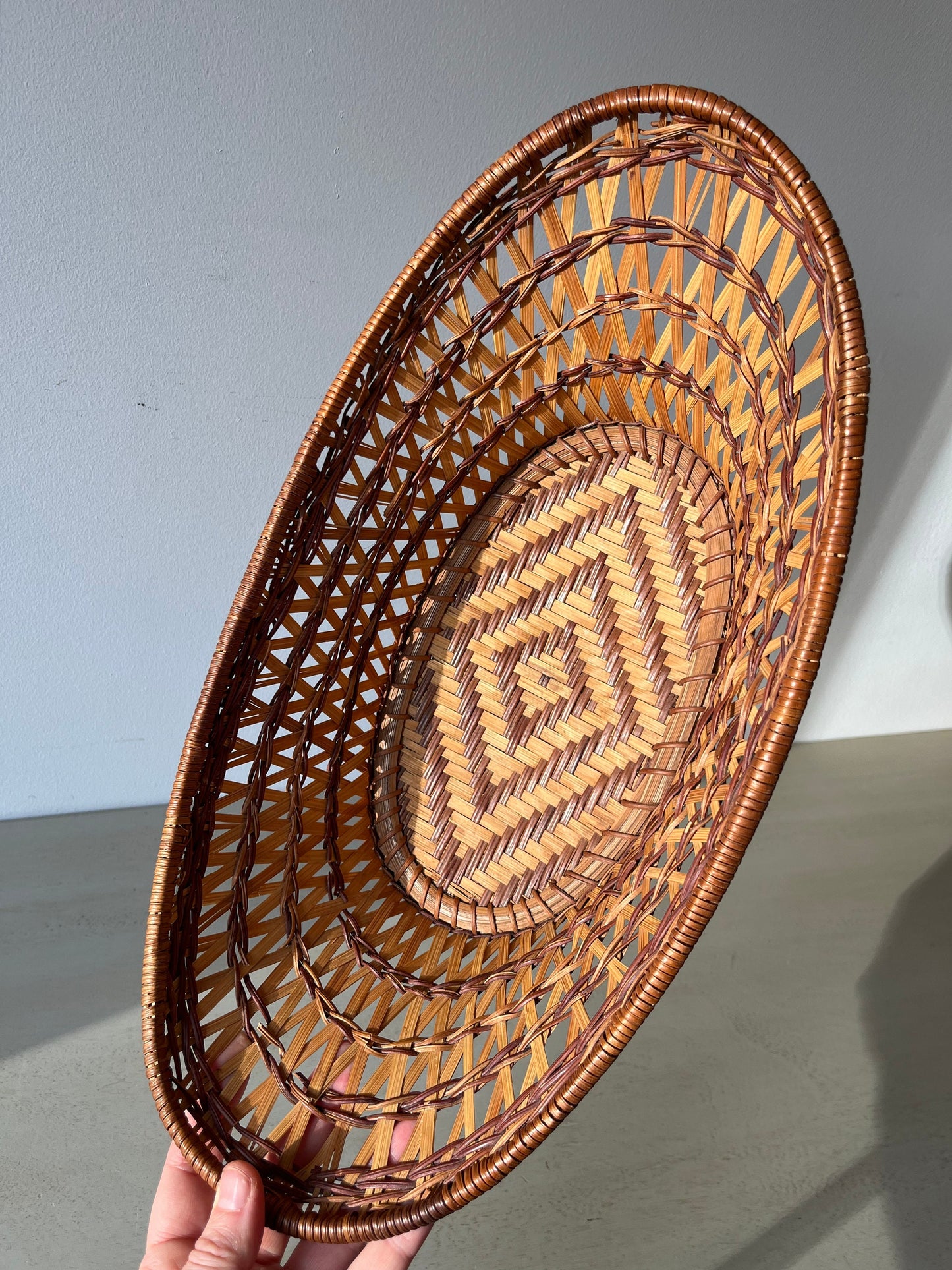 Really nice vintage BOHO wicker boat basket