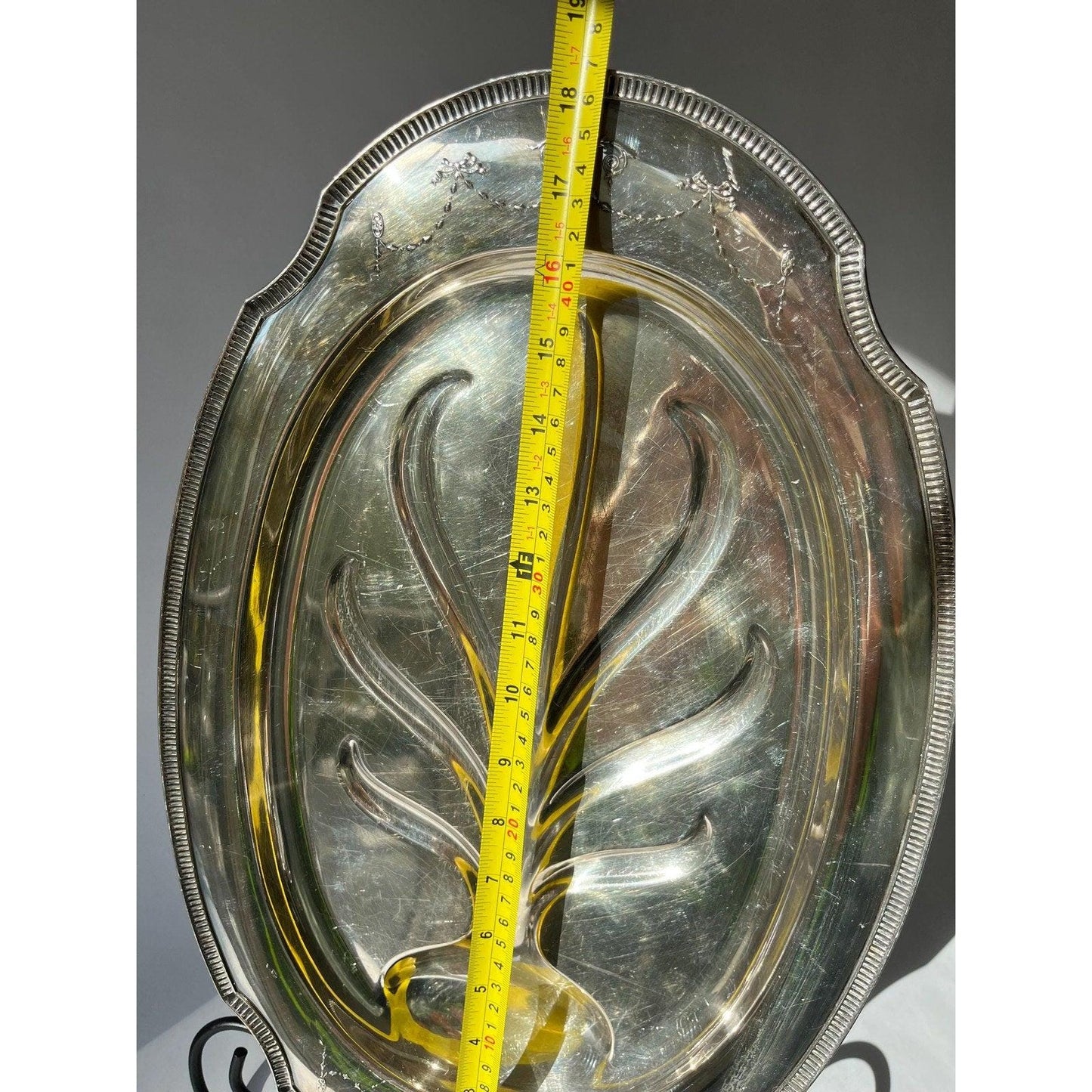 Oneida Silver Grosvenor Silverplated Meat Platter With Drip Well