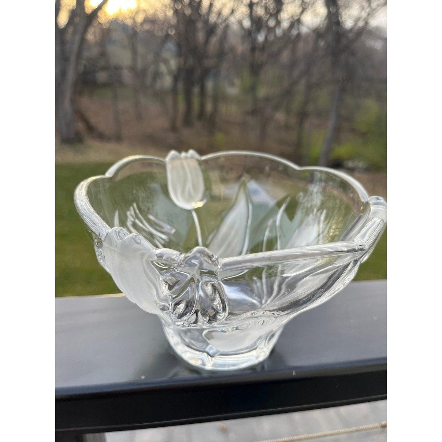 Vintage Mikasa ‘Spring Debut frosted tulips bowl