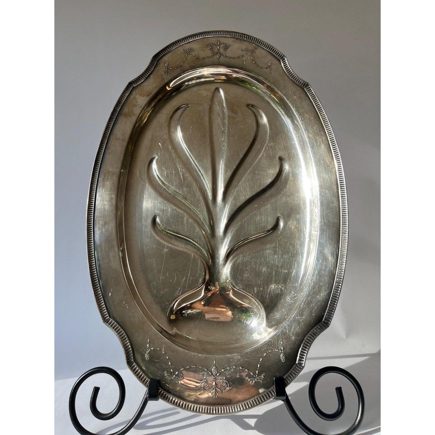 Oneida Silver Grosvenor Silverplated Meat Platter With Drip Well