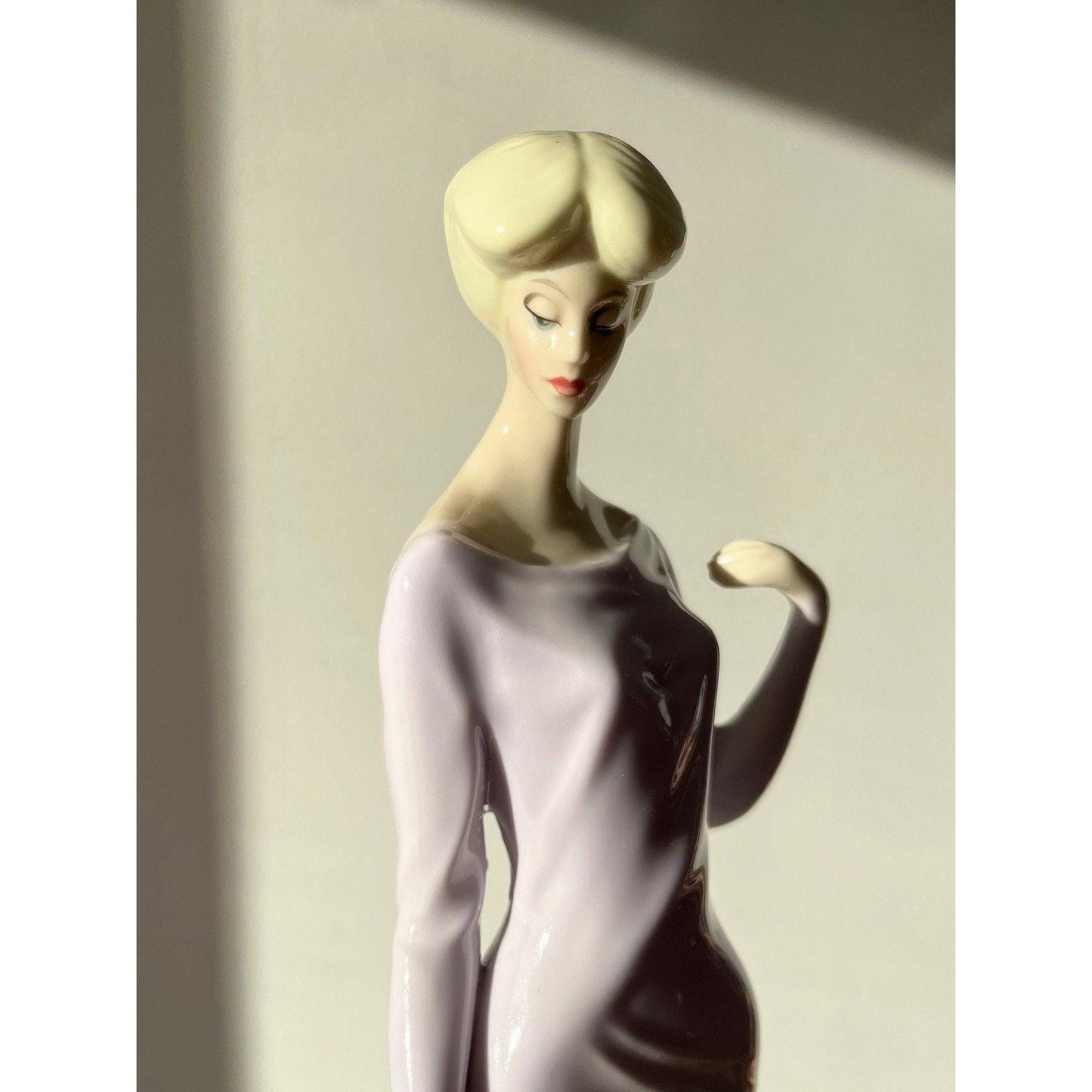 Vintage Royal Doulton ceramic figurine “Debutante
