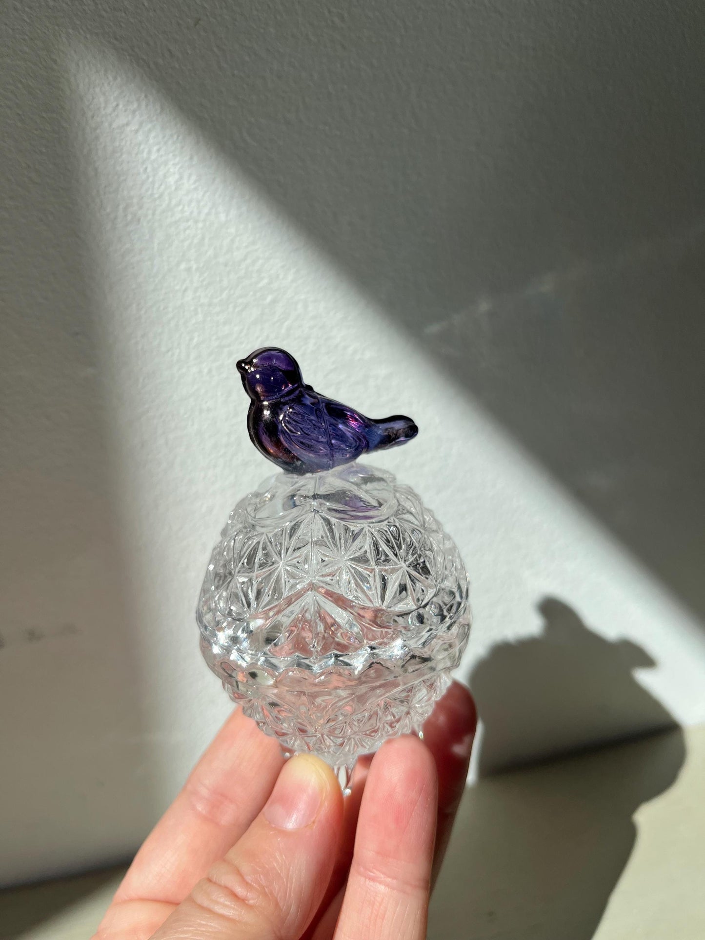 Vintagw Hofbauer Byrdes Lead Cut Crystal Bird Lided Round Dish Purple