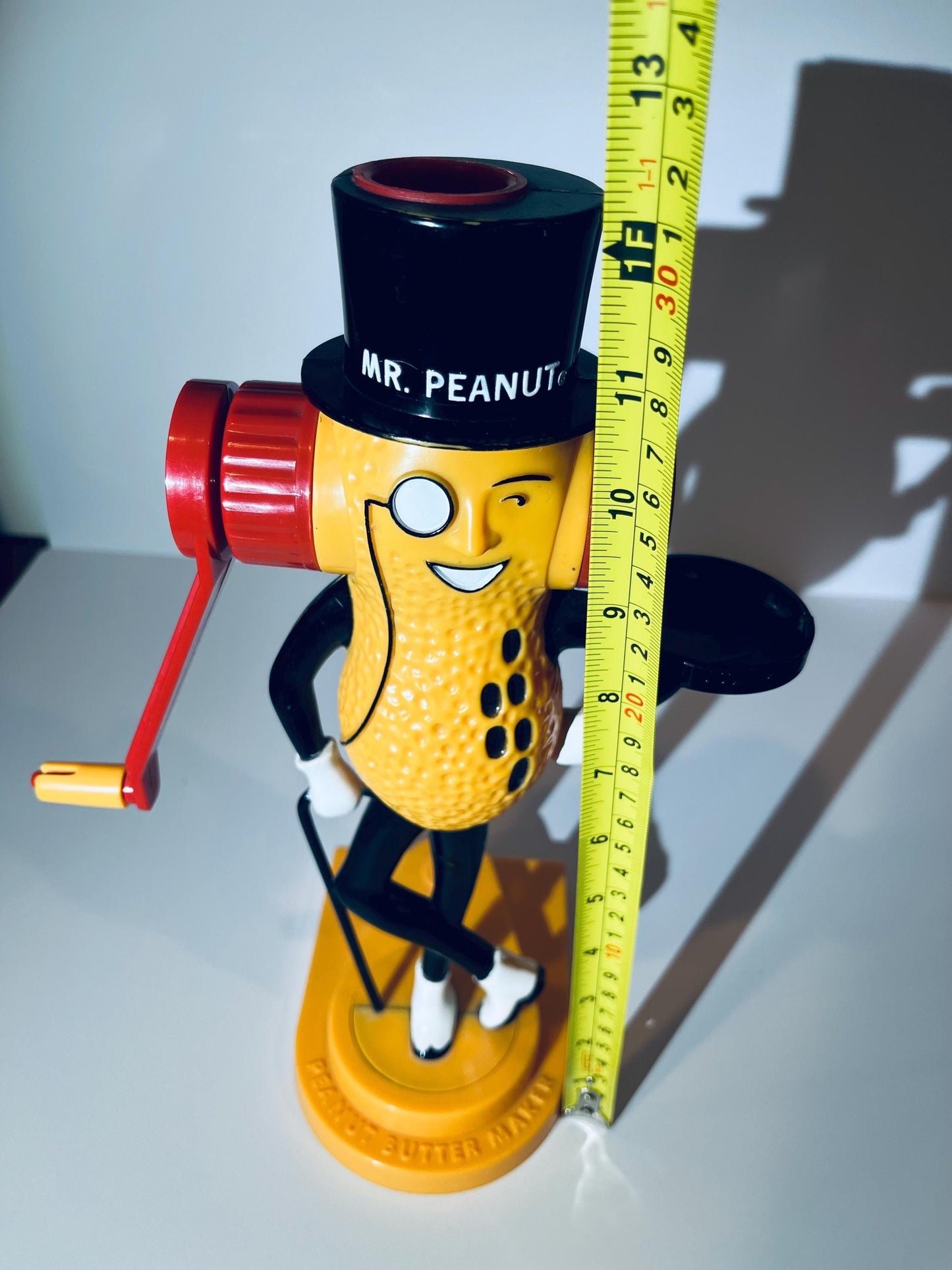 Mr Peanut peanut butter maker