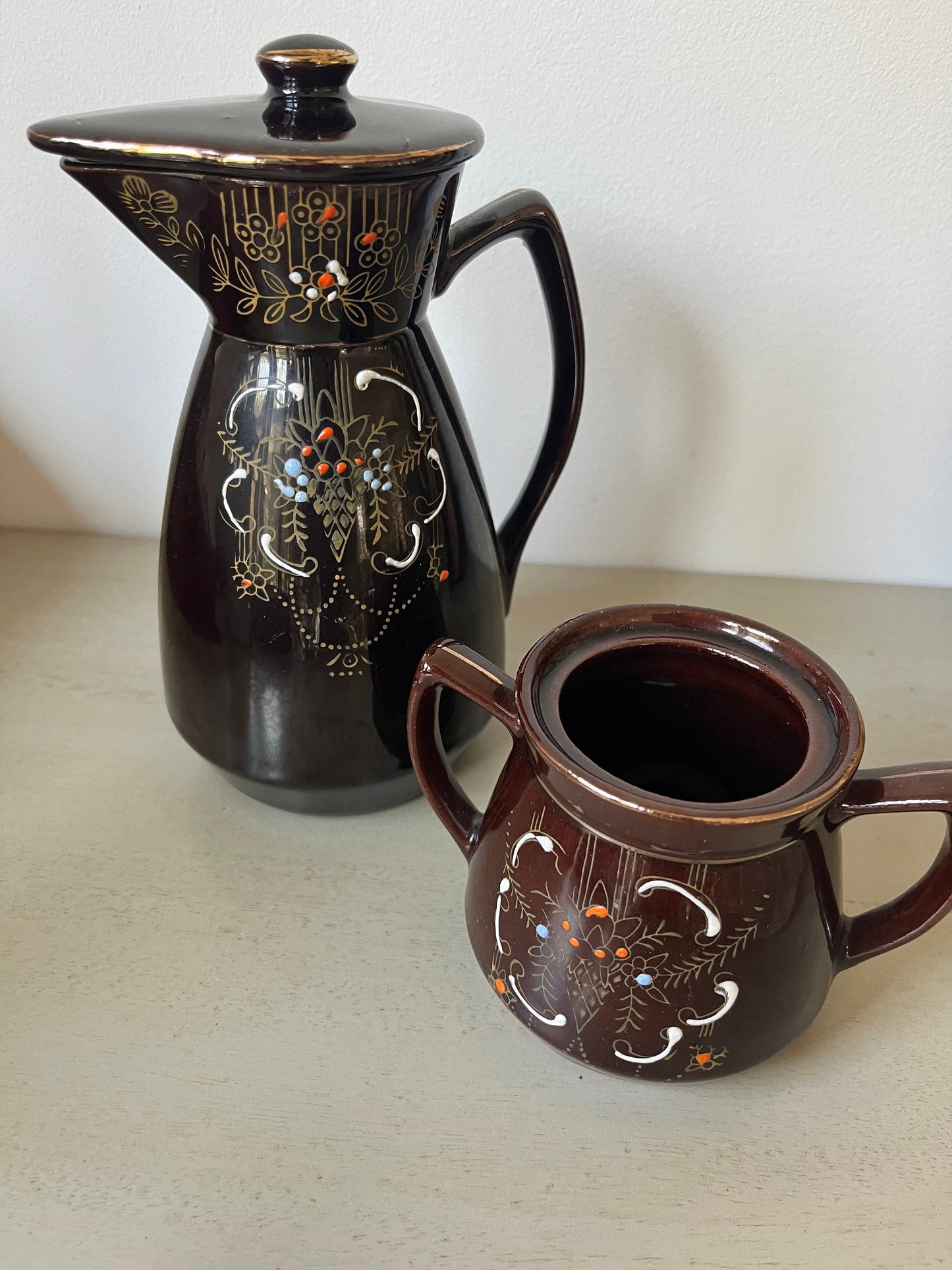 Vintage hand painted redware Japanese 2-piece set