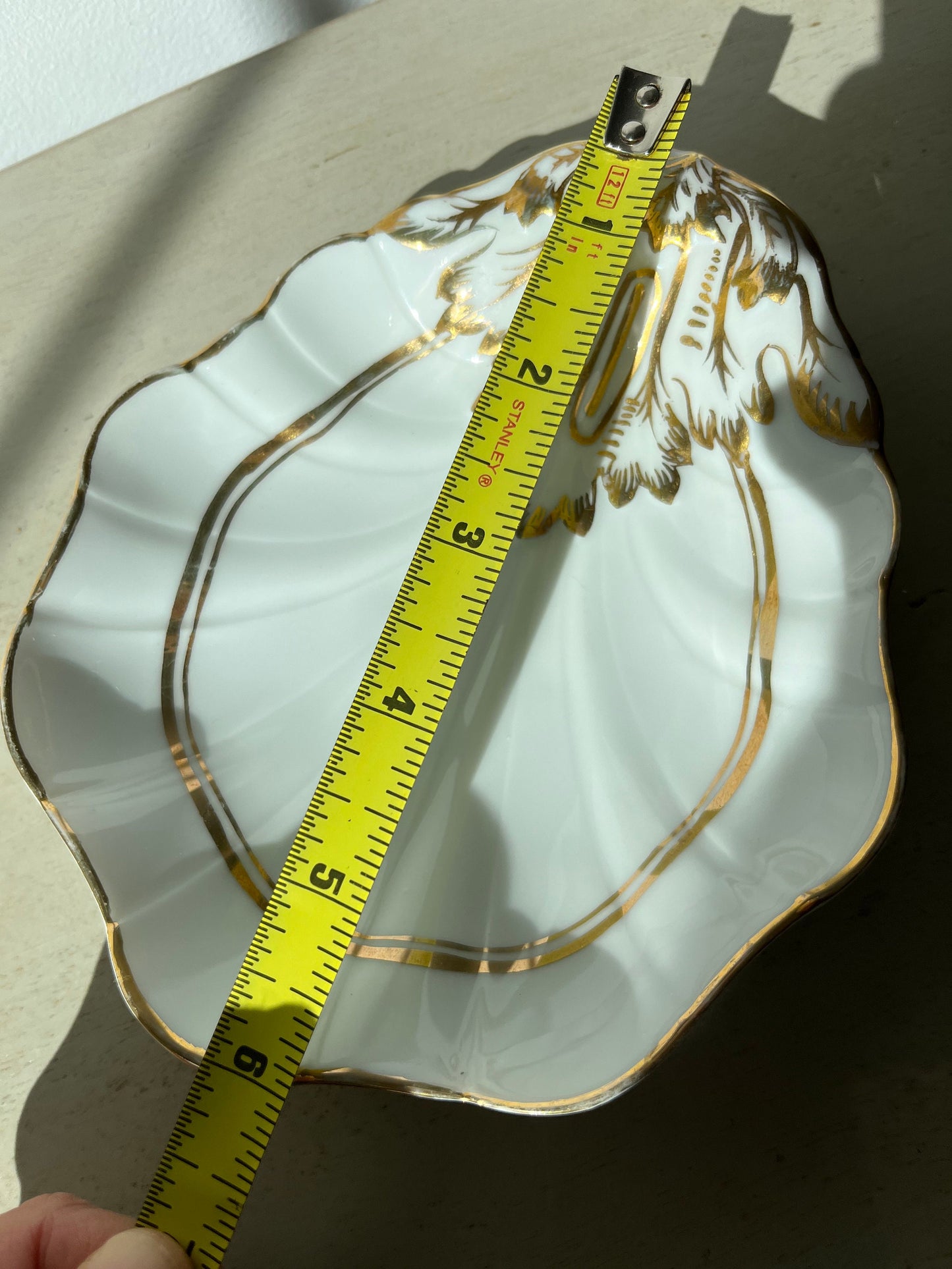Vintage porcelain shell dish