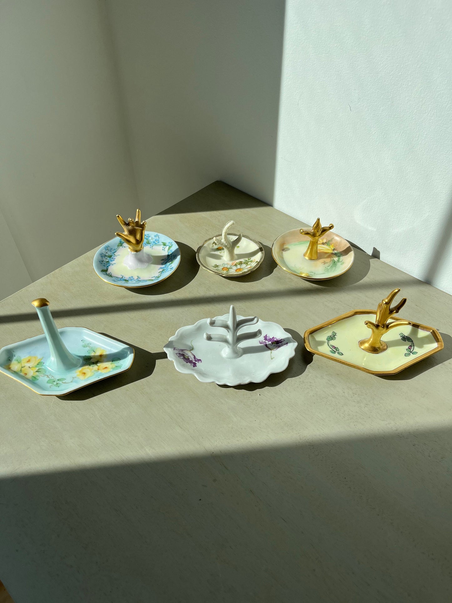 Vintage porcelain jewelry holders (1930-50s) - Austrian and French