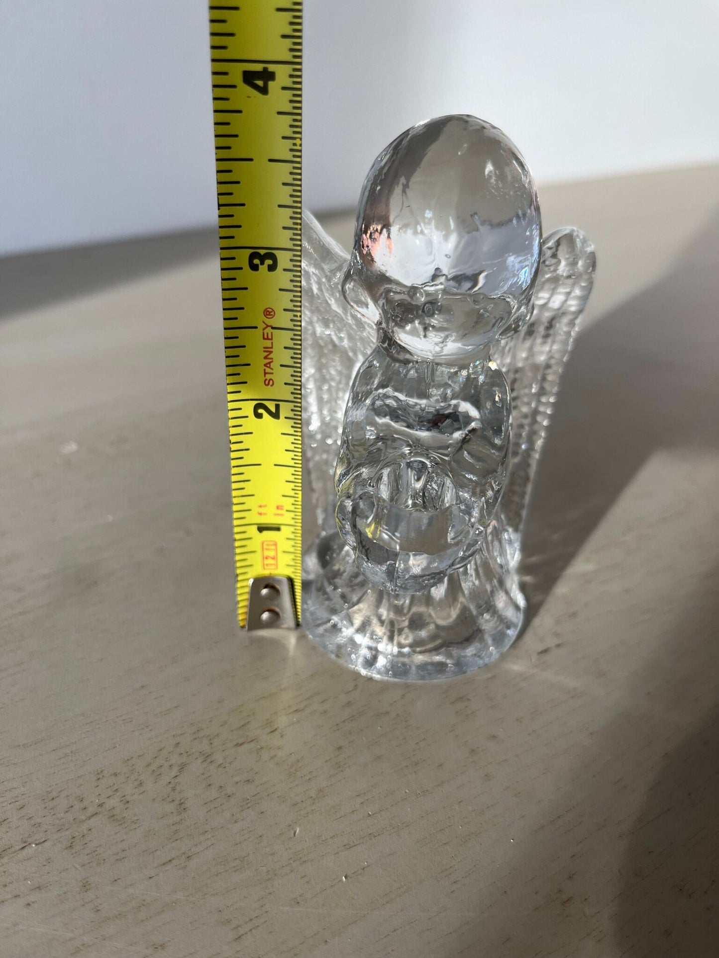 Mini glass angel figurine