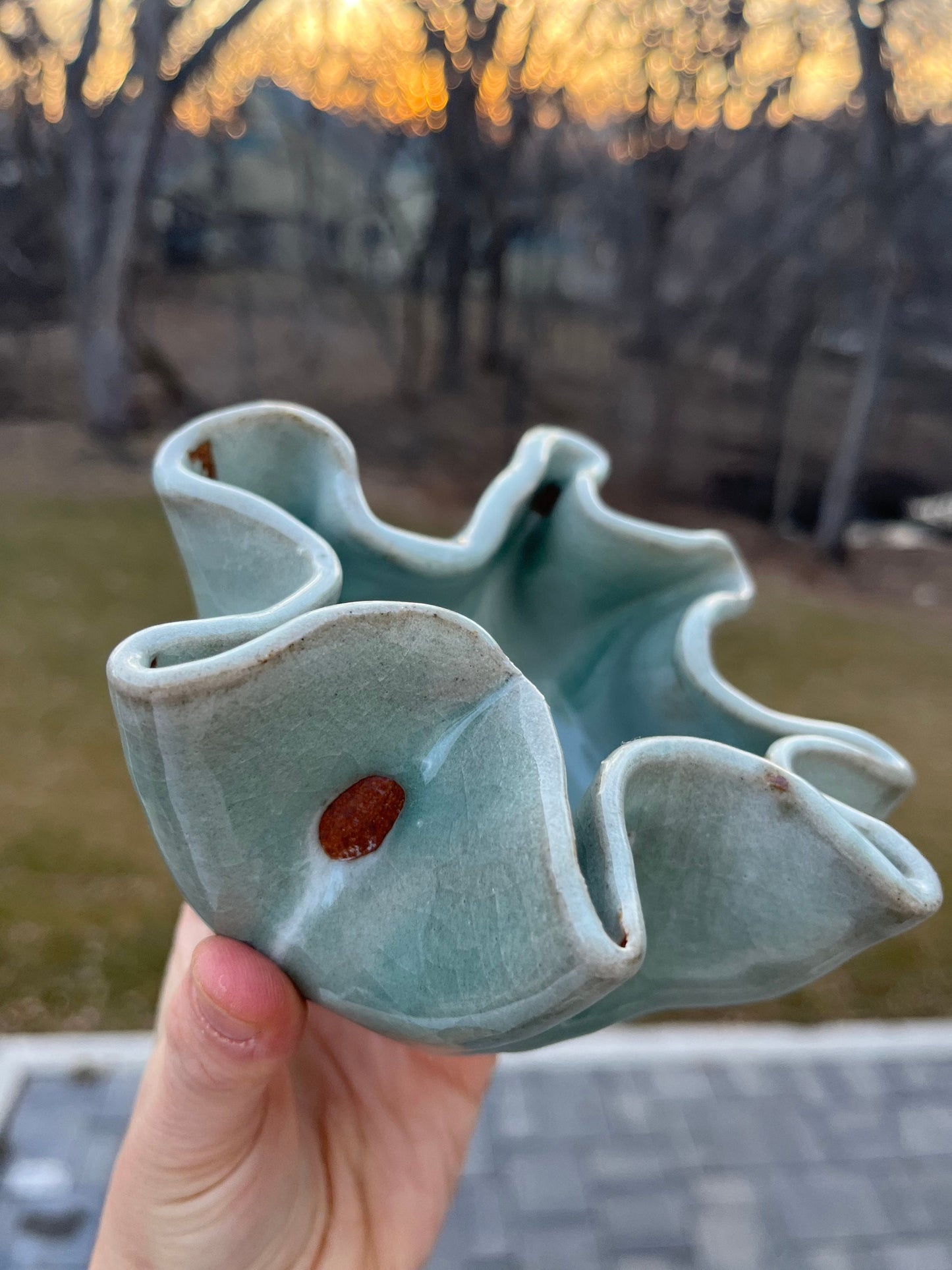 Gorgeous vintage “handkerchief pottery bowl