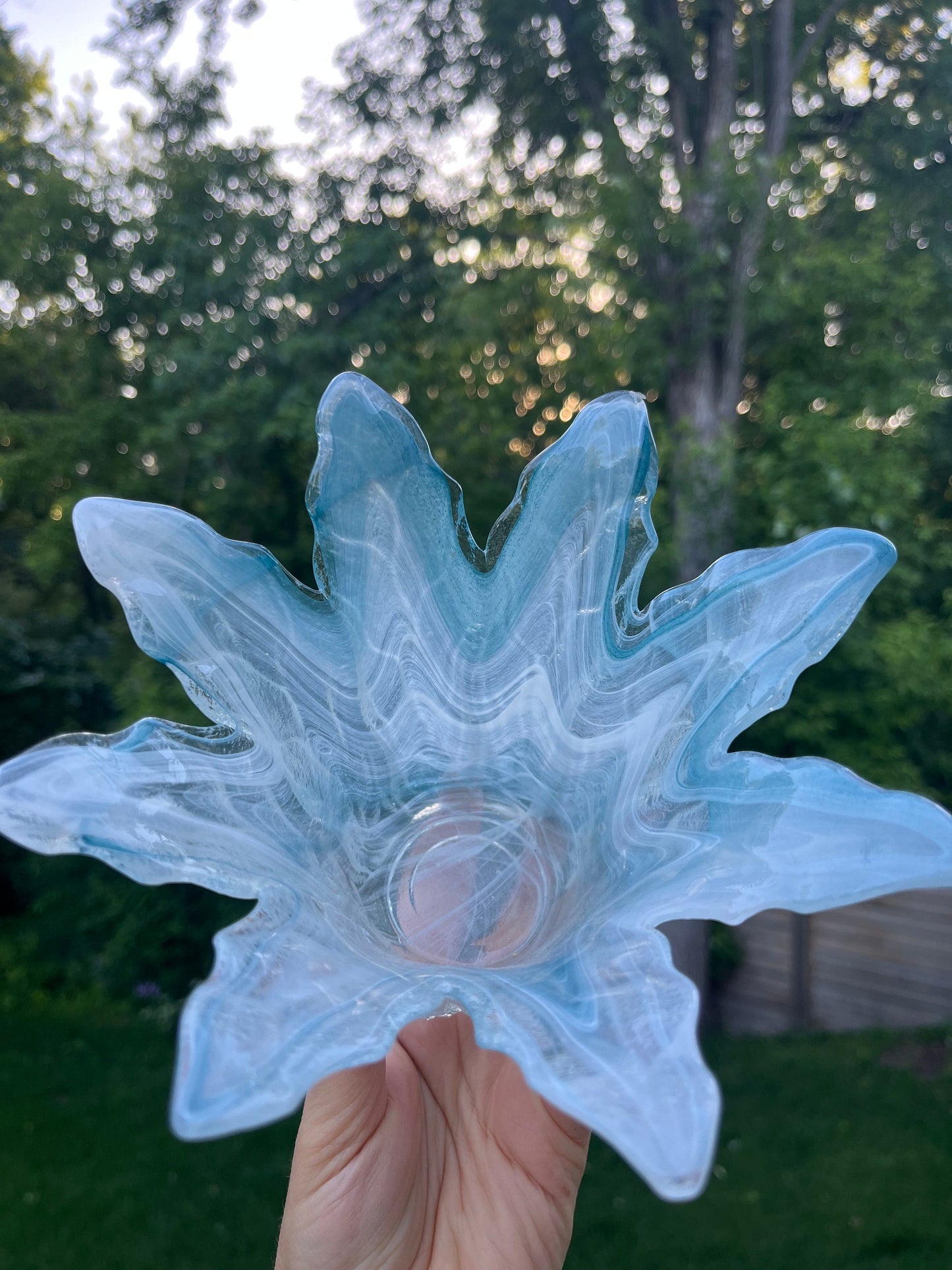 Vintage 8 petal art glass bowl, possibly Murano