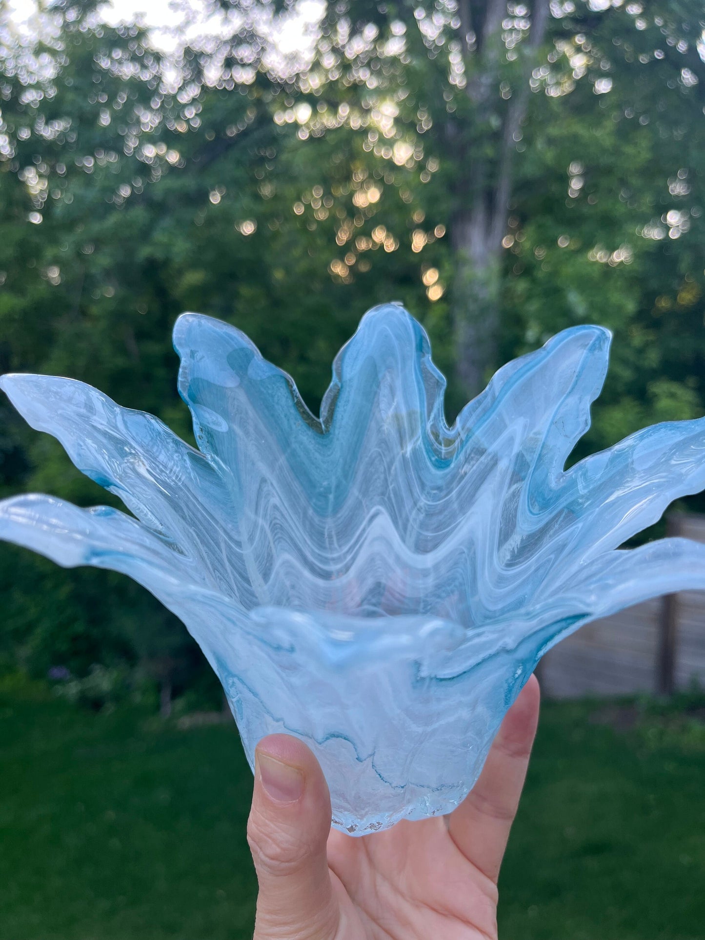 Vintage 8 petal art glass bowl, possibly Murano