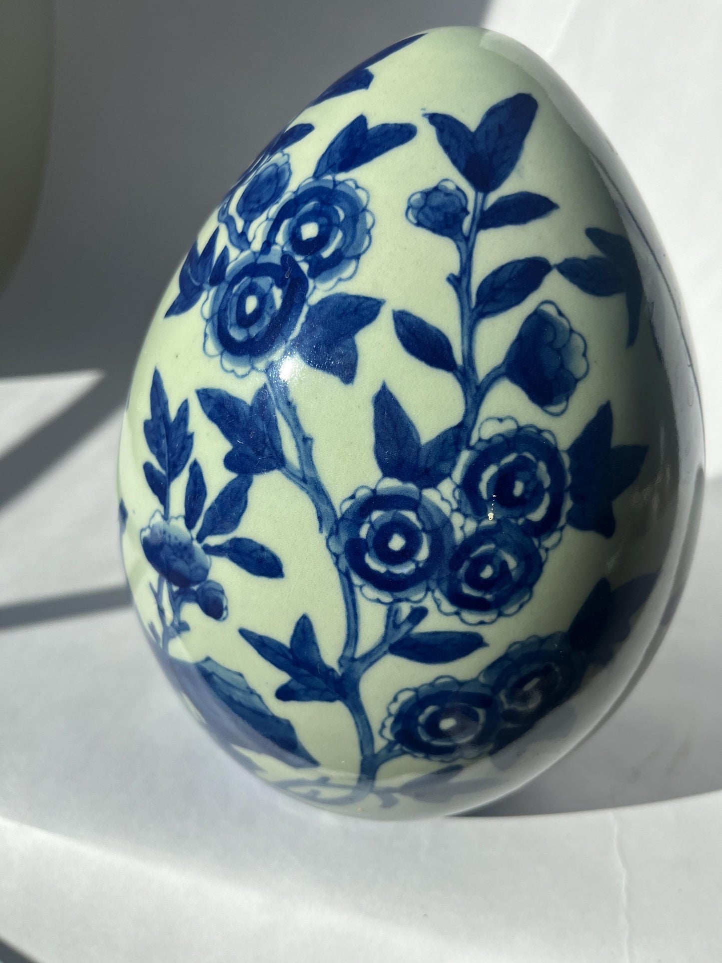 Vintage Bombay Blue & White Large Oriental Chinoiserie Egg