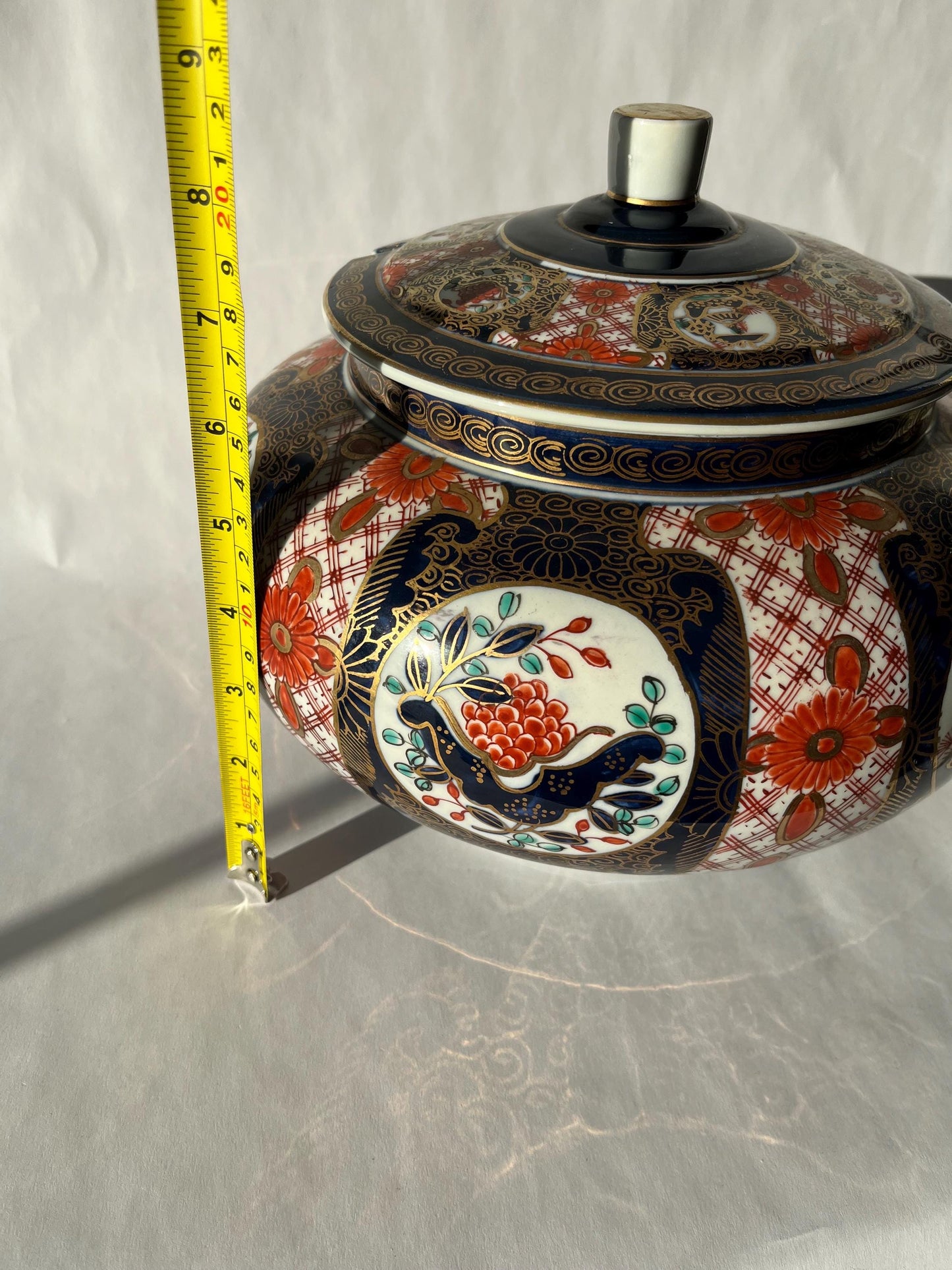 Large Imariware Hand Painted Vintage Japanese Soup Tureen
