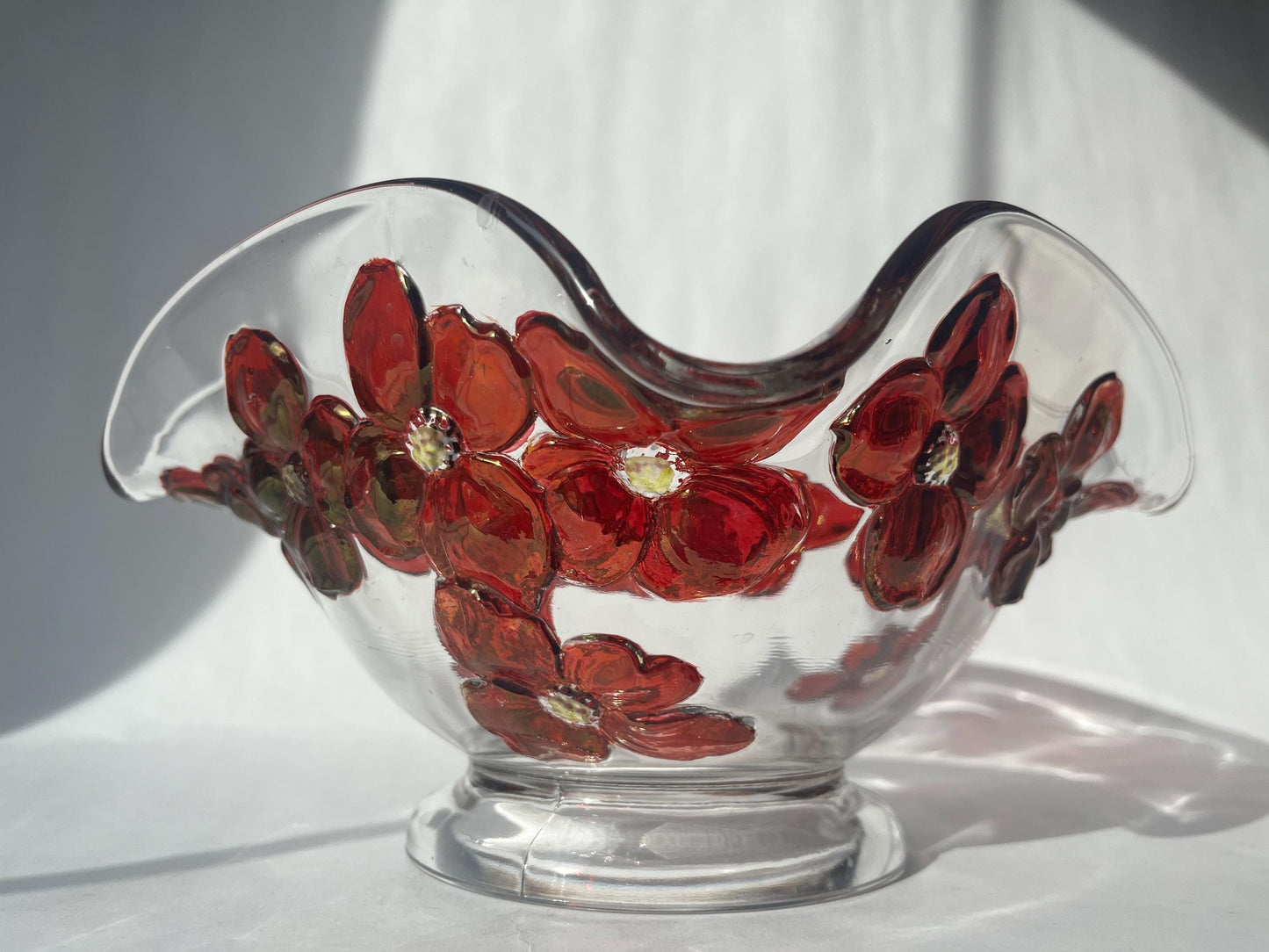 Stunning Colony Glass Dogwood Scalloped Glass Bowl Ruby Red Flowers