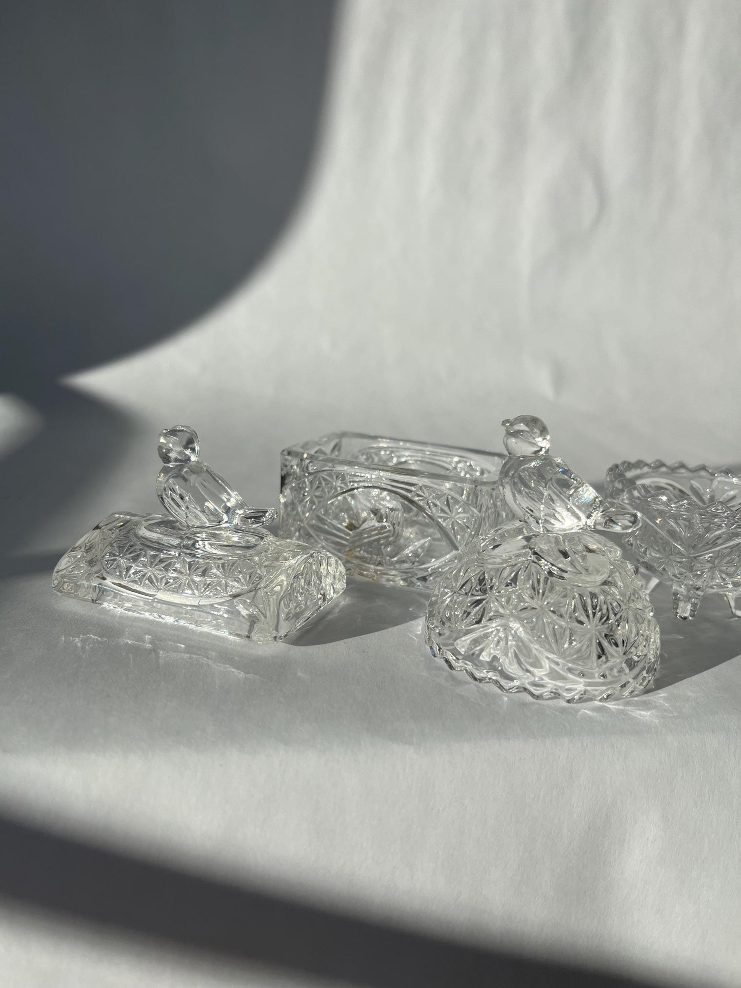 Two gorgeous 1980s Hofbauer Byrdes Collection Lead Crystal Trinket Ring Boxes Bird Finial Germany