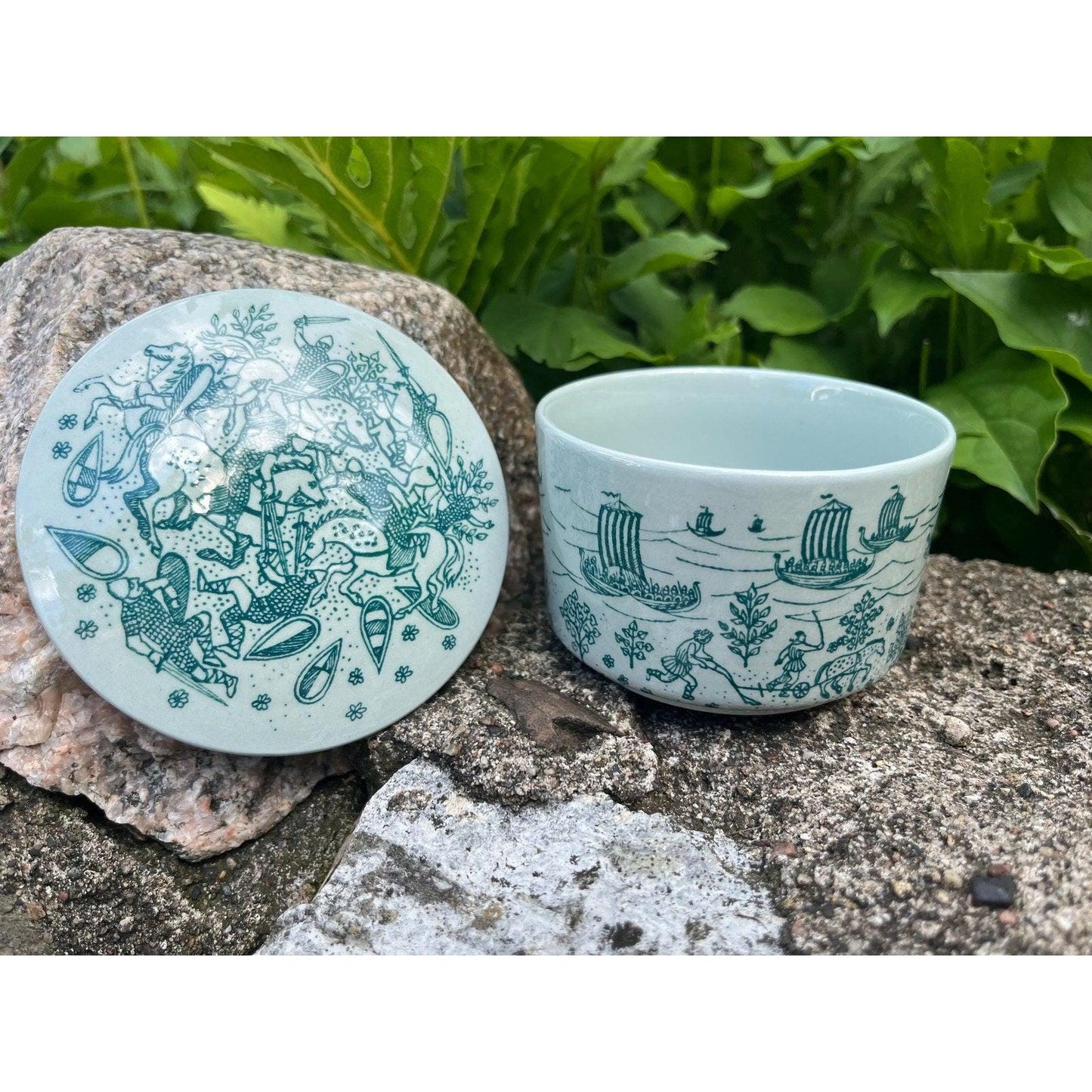 Vintage Nymolle Hoyrup lidded trinket dish, made in Denmark