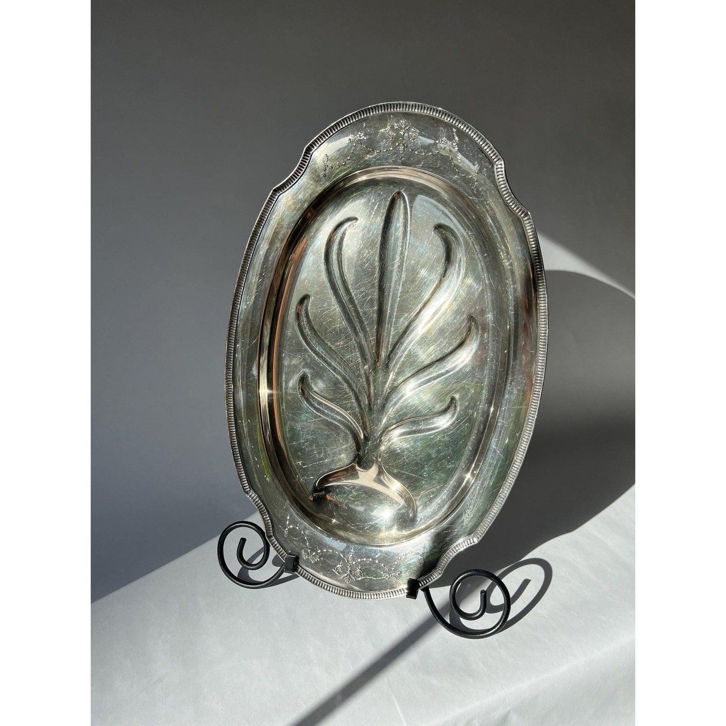 Oneida Silver Grosvenor Silverplated Meat Platter With Drip Well