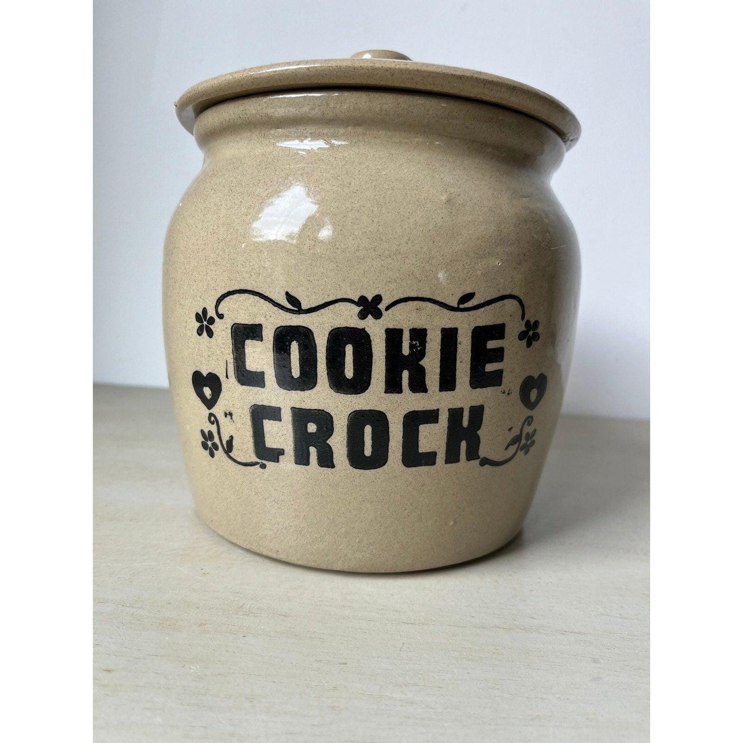Large vintage stoneware cookie crock made by Moira of England