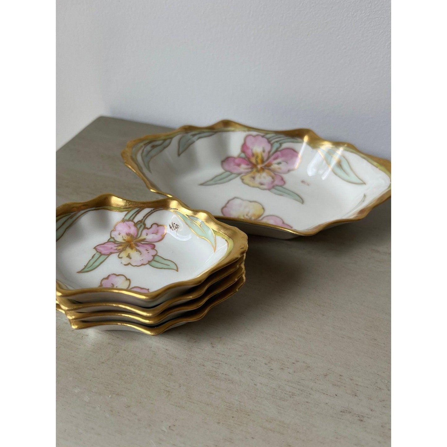 Antique Elite Works nut dish set