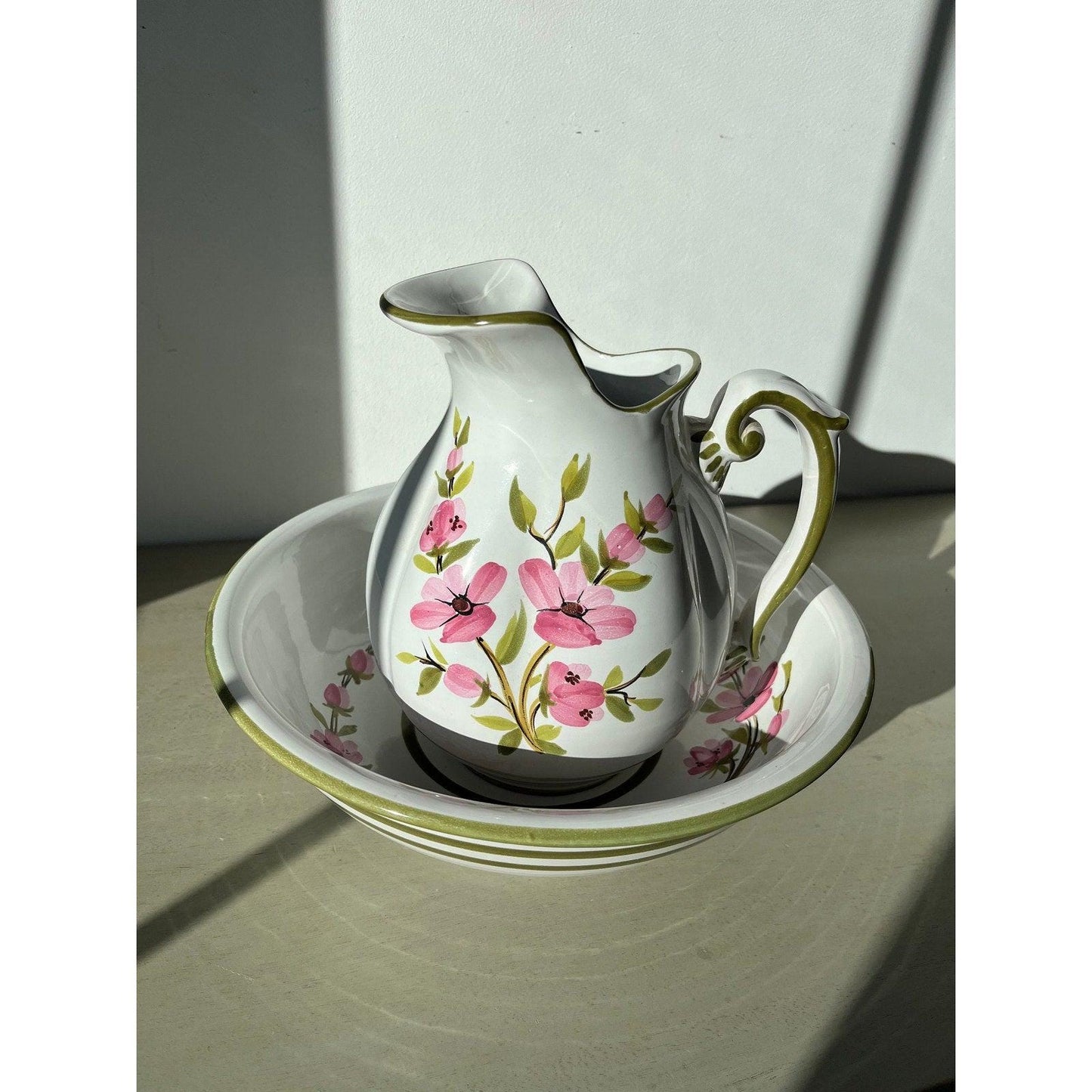 Gorgeous Italian ceramic set - recessed spout pitcher with a matching bowl