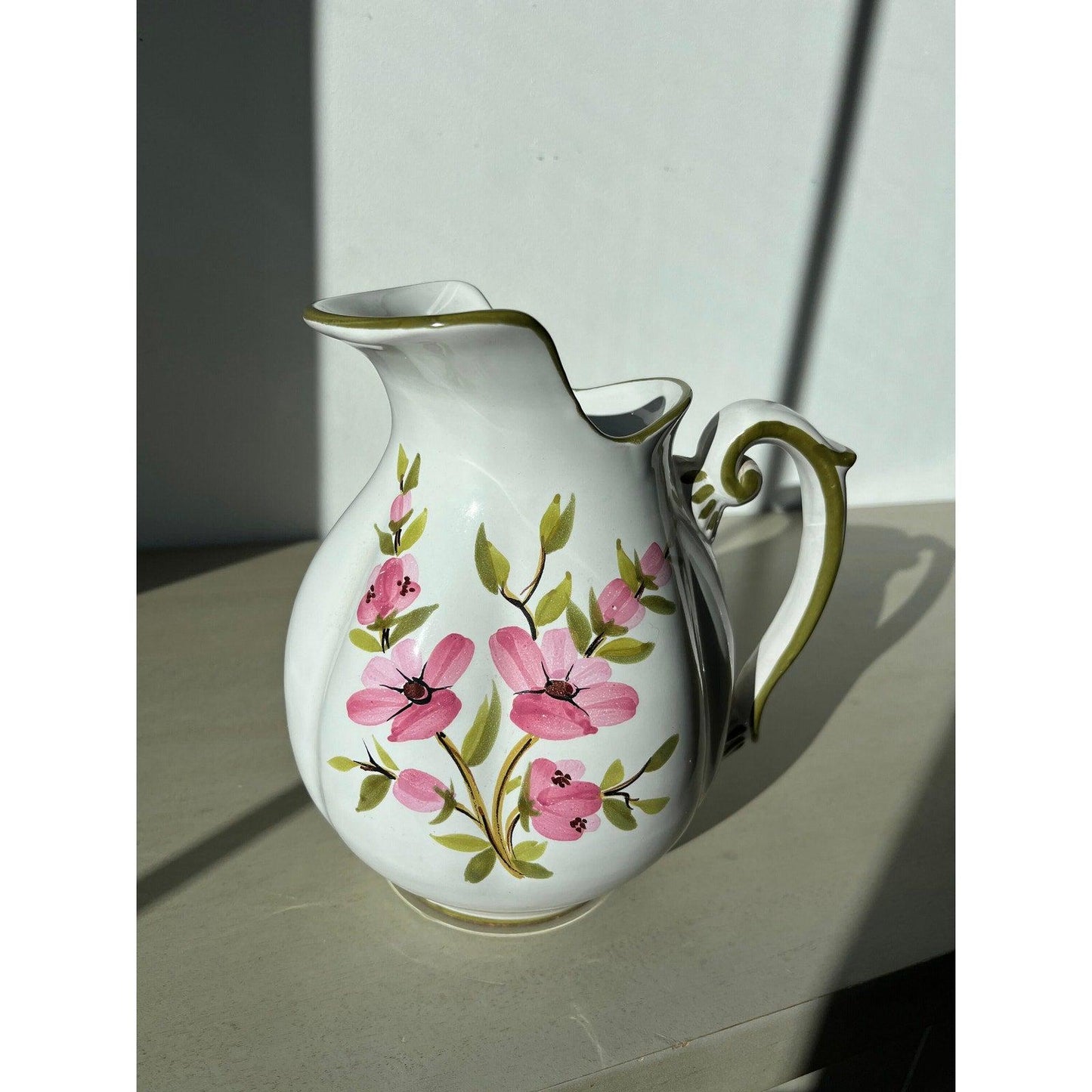 Gorgeous Italian ceramic set - recessed spout pitcher with a matching bowl
