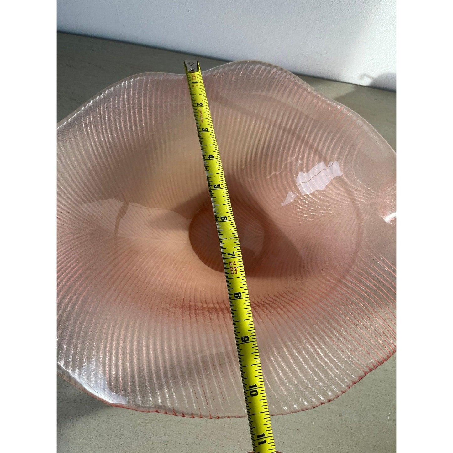 Vintage ‘Laslo for Mikasa pink satin art glass leaf shaped center piece bowl