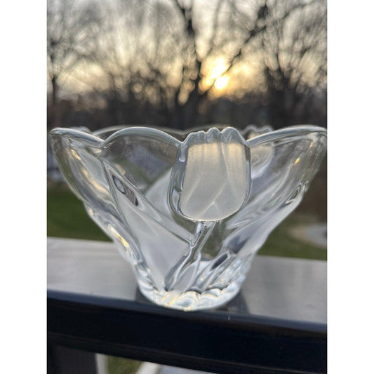 Vintage Mikasa ‘Spring Debut frosted tulips bowl