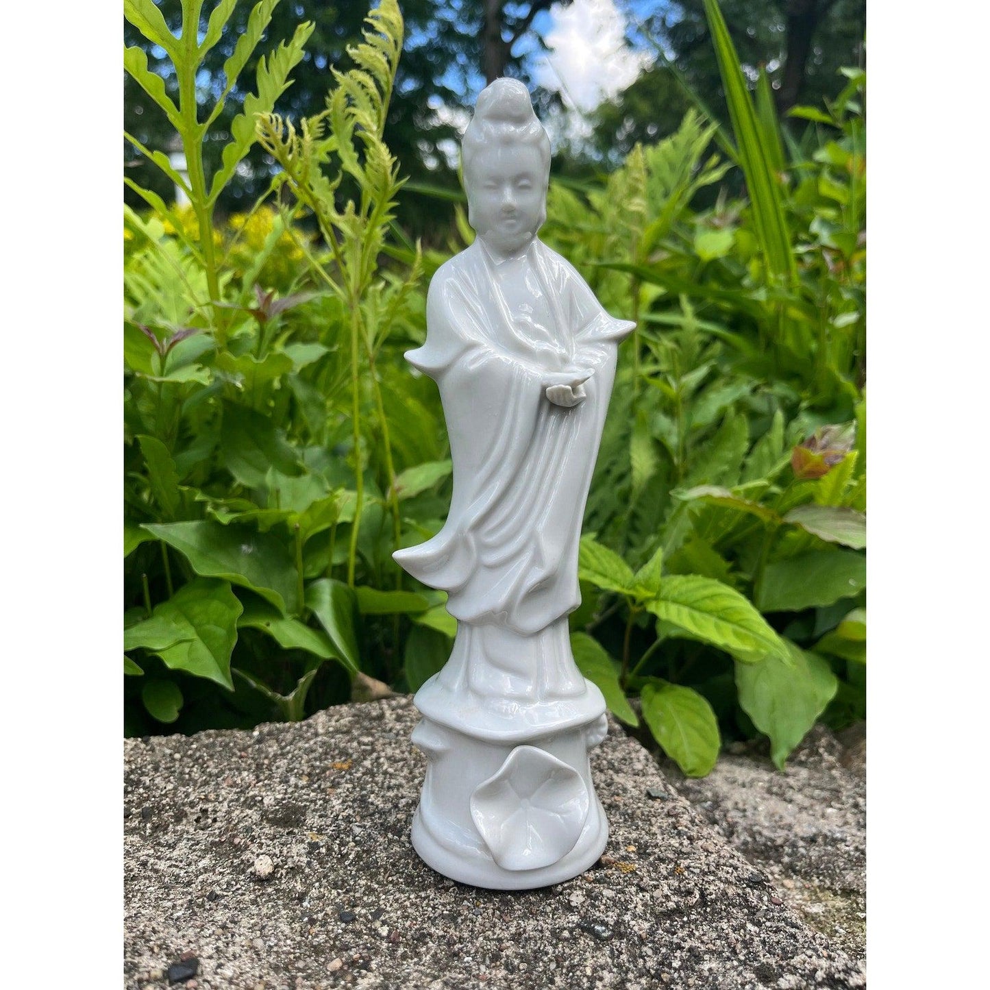 Vintage Toyo Japan porcelain blanc de Chine figurine - goddess of compassion Quan Yin.