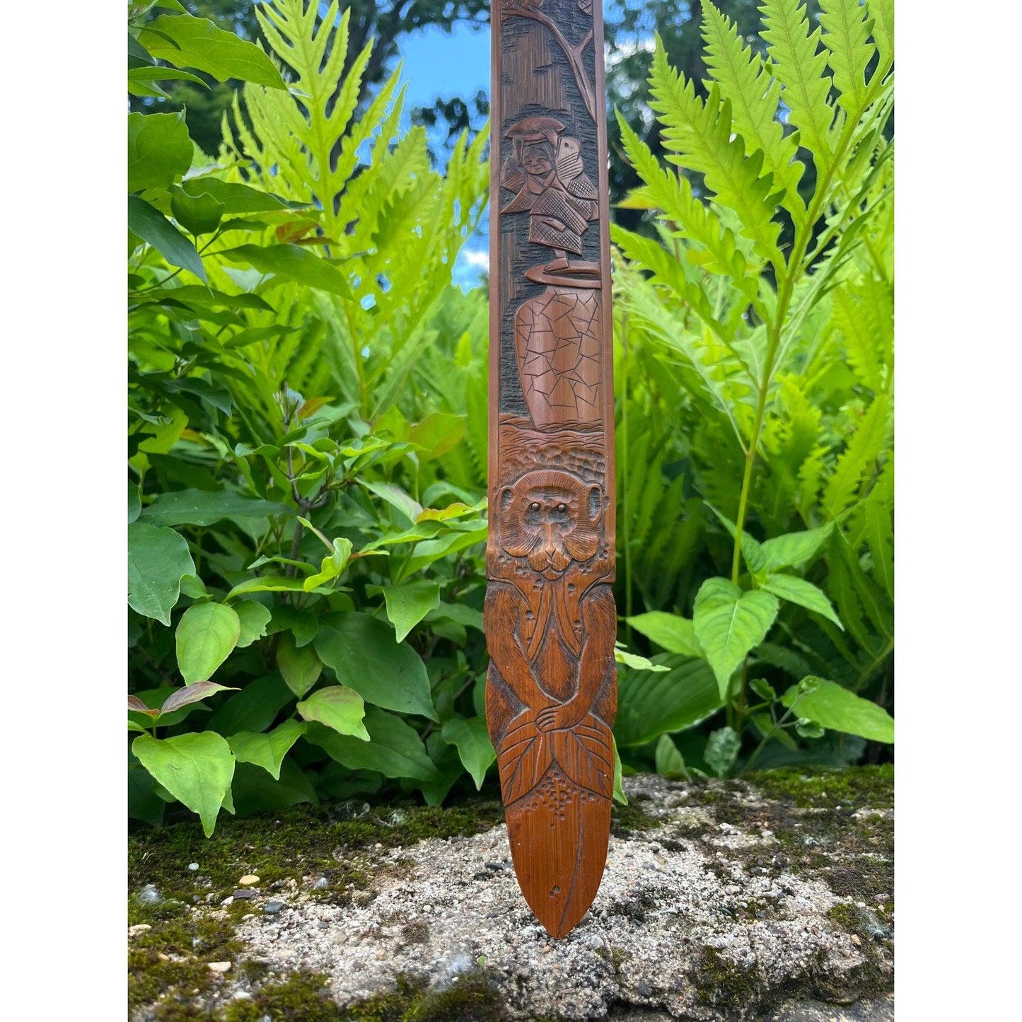 Early 1900s Asian carved wood page turner