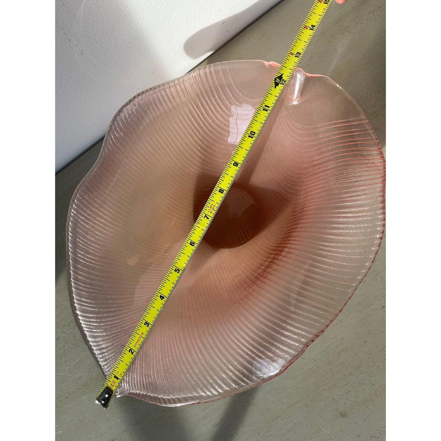 Vintage ‘Laslo for Mikasa pink satin art glass leaf shaped center piece bowl