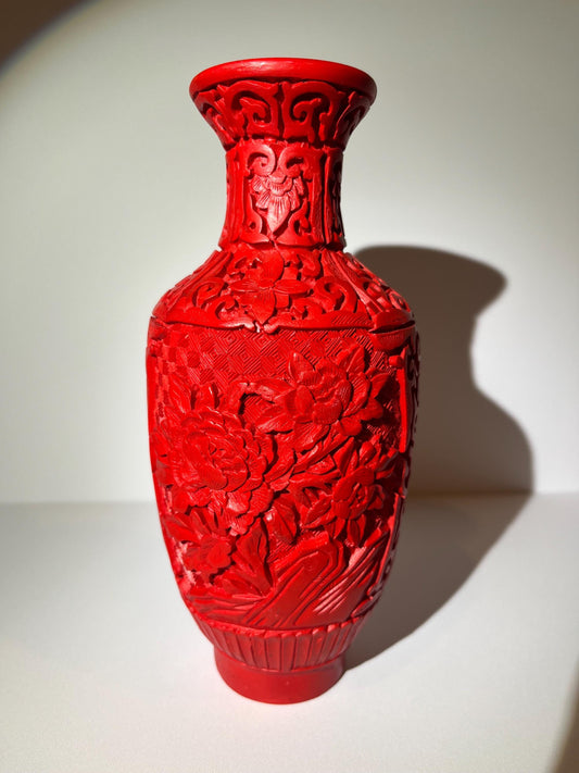 Vintage Chinese Red Cinnabar Lacquer Vase