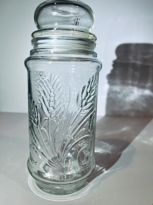 Vintage 1982 Planters Mr. Peanut Collectible Glass Apothecary Jar Wheat Stalk
